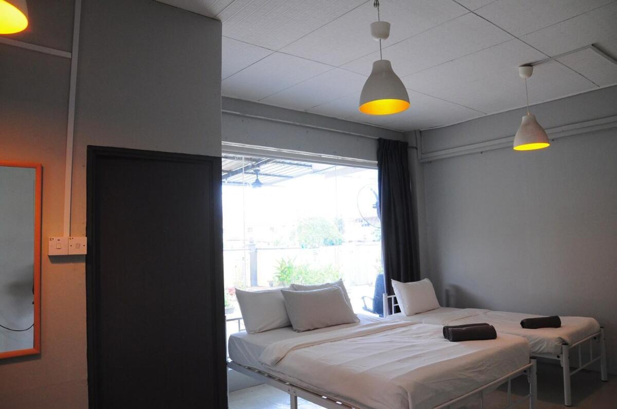 Grayhaus Spacious Bungalow & Garden Villa - Ss3 Petaling Jaya, Near Sunway - Stay Only No Events Bagian luar foto