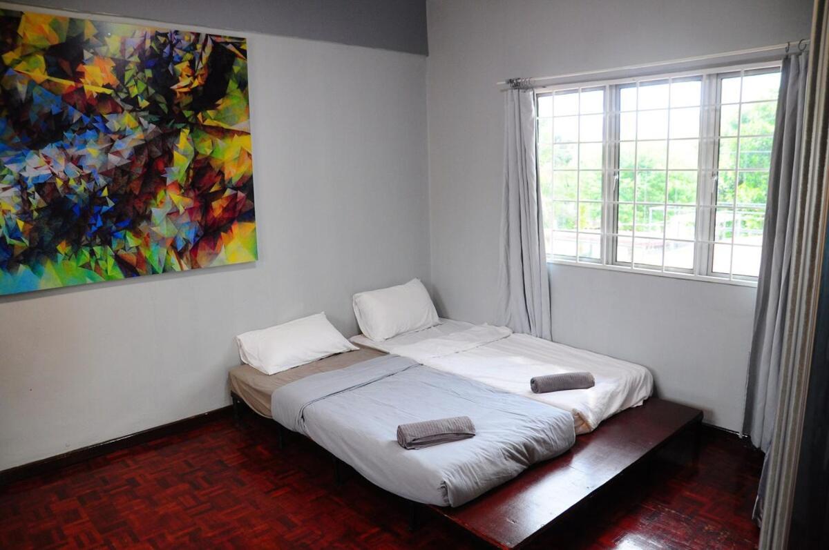 Grayhaus Spacious Bungalow & Garden Villa - Ss3 Petaling Jaya, Near Sunway - Stay Only No Events Bagian luar foto