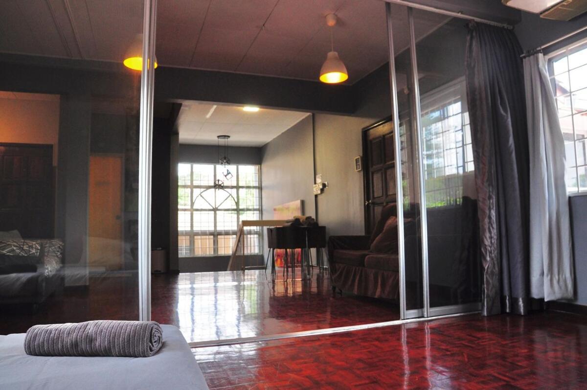 Grayhaus Spacious Bungalow & Garden Villa - Ss3 Petaling Jaya, Near Sunway - Stay Only No Events Bagian luar foto