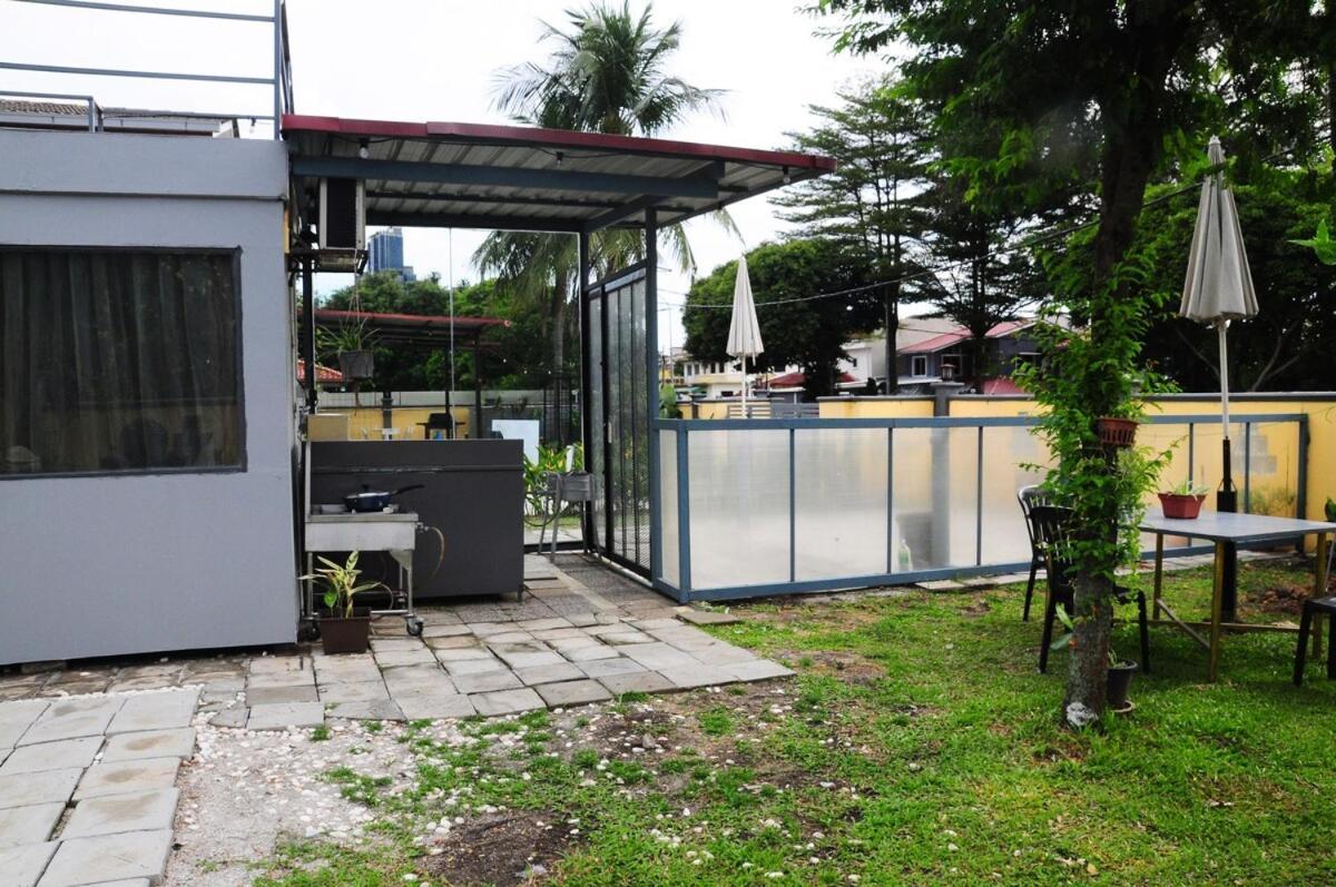Grayhaus Spacious Bungalow & Garden Villa - Ss3 Petaling Jaya, Near Sunway - Stay Only No Events Bagian luar foto