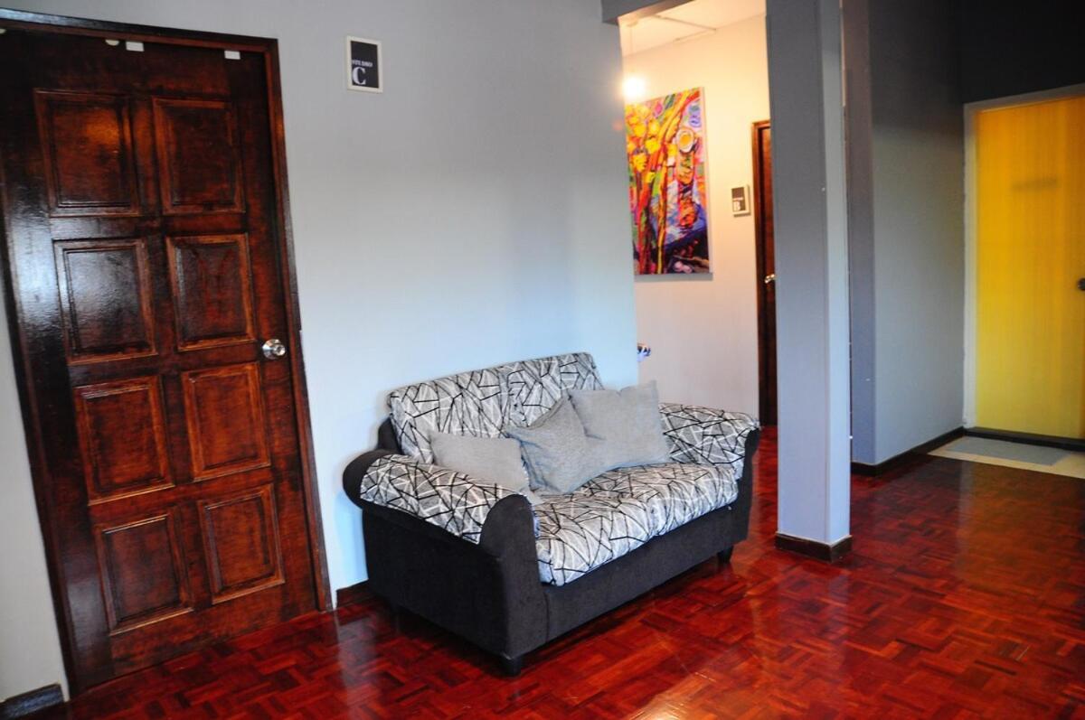 Grayhaus Spacious Bungalow & Garden Villa - Ss3 Petaling Jaya, Near Sunway - Stay Only No Events Bagian luar foto
